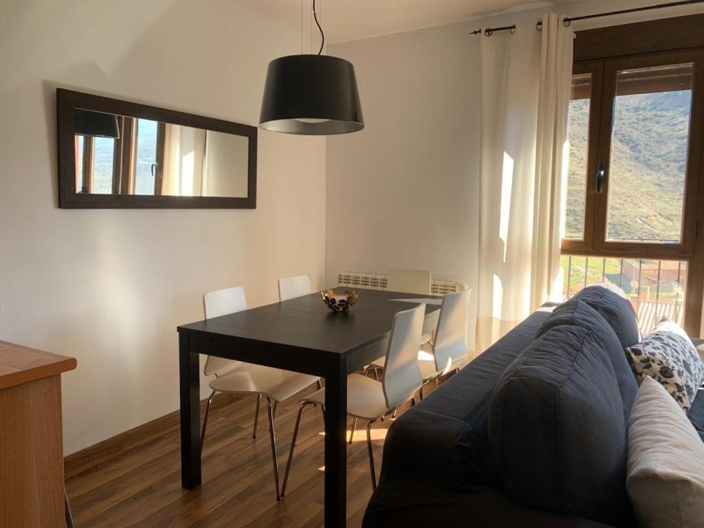 Apartamento San Mateo กามาเรนา เด ลา เซียรา ภายนอก รูปภาพ